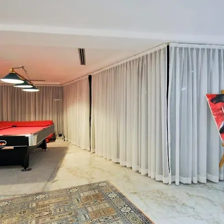 别墅 Huge Stunning