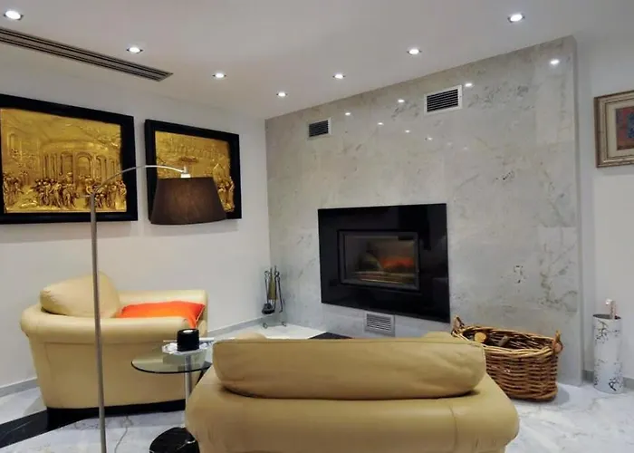 Huge Stunning Vila