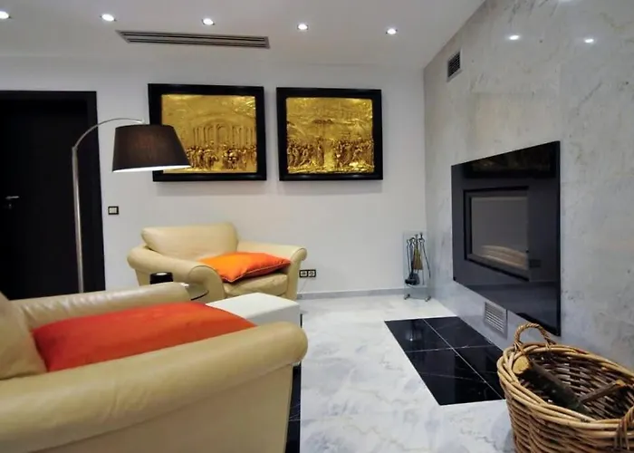 Vila Huge Stunning