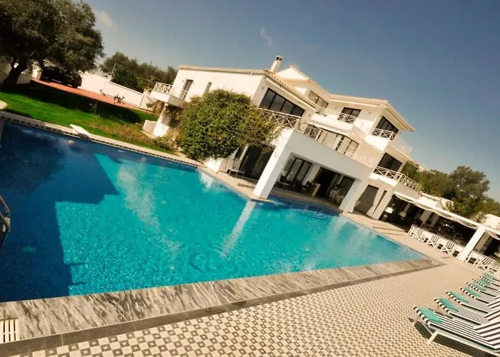Vila Huge Stunning