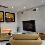 Huge Stunning Vilă