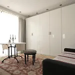 Huge Stunning Vilă Gazátika