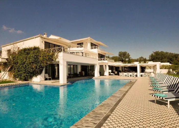 Huge Stunning Gazátika