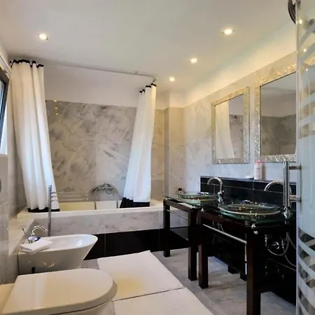 Huge Stunning * Gazátika