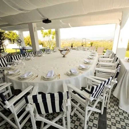 Huge Stunning Villa *