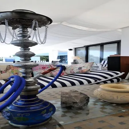 Villa Huge Stunning *